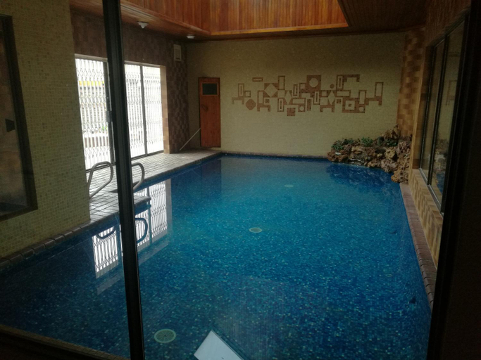 Others 5, Home away from Home (Lakefield), Ekurhuleni