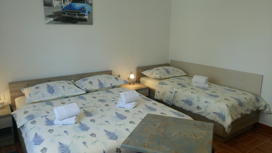 Others 2, Apartments Josko, Makarska