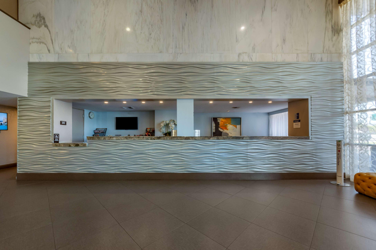 Public Area 2, Best Western Palm Beach Lakes, Palm Beach