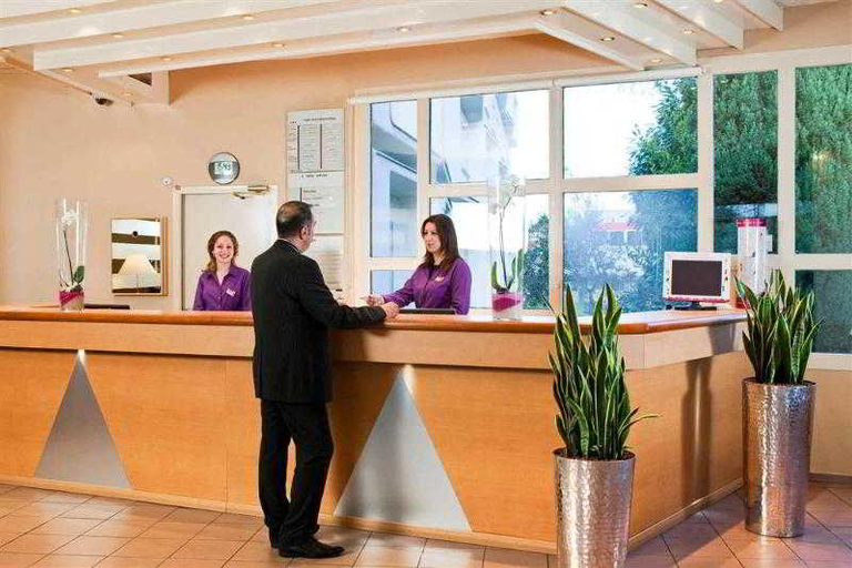 Public Area, Mercure Paris Sud Les Ulis, Essonne