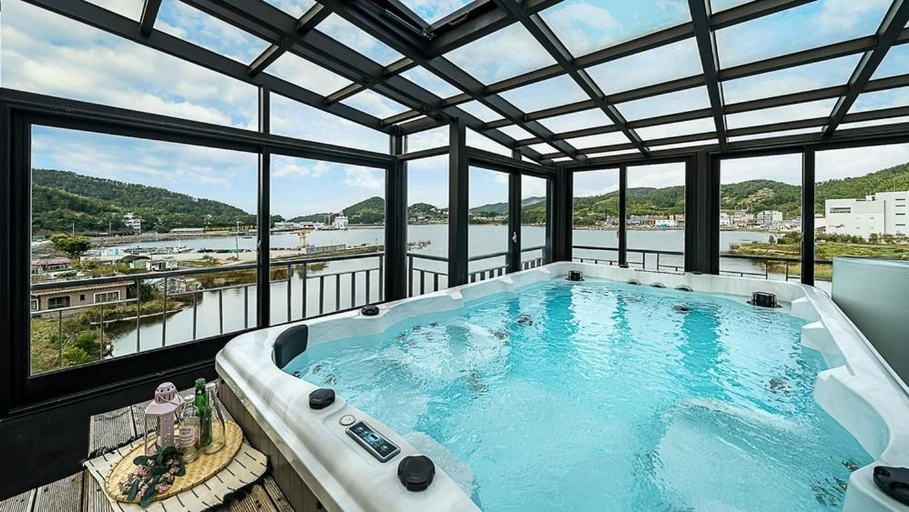 Sport & Beauty 3, Geoje Modern 239 Pension, Geoje