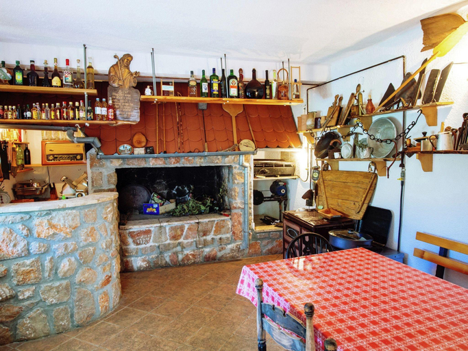 Food & Drinks, Awesome apartment in Zadarska županija w/ , Starigrad