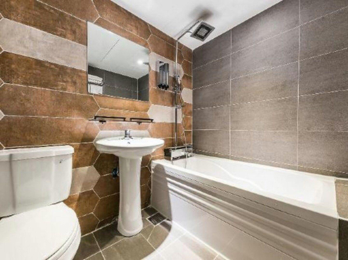 Bathroom 4, Noble Tourist Hotel Insadong, Jongno