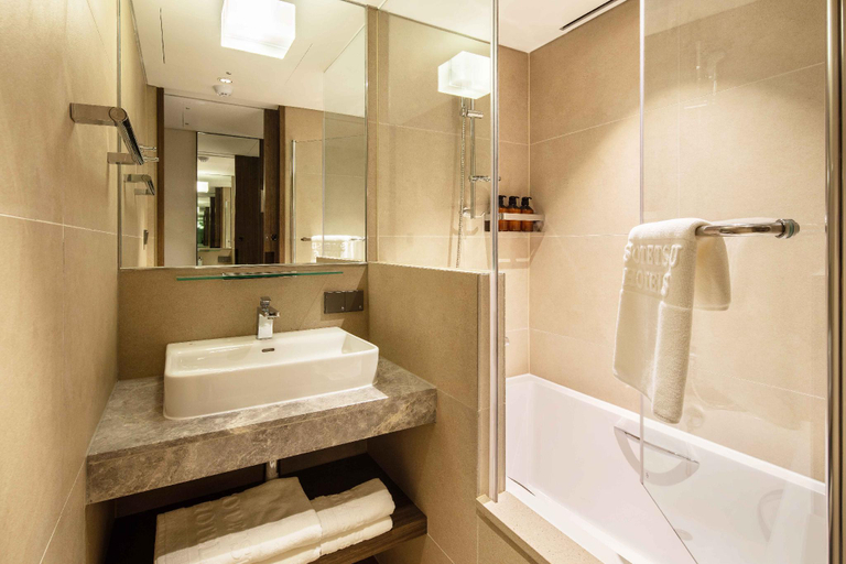 Bathroom 7