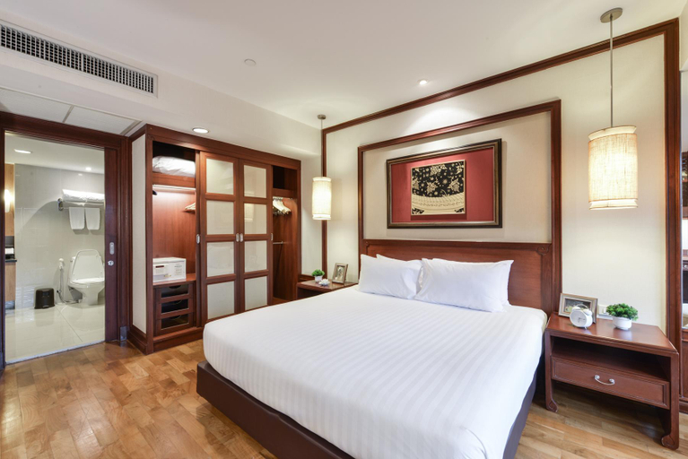 Bedroom 12