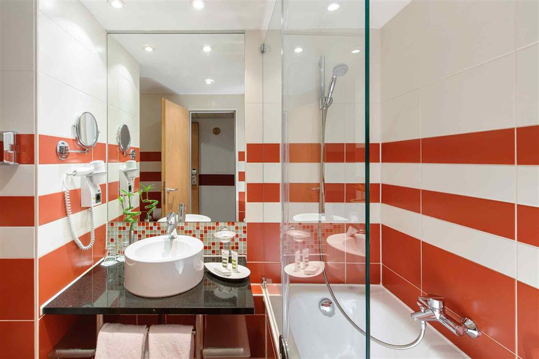Bathroom 4, Mercure Hotel Munich Schwabing, München