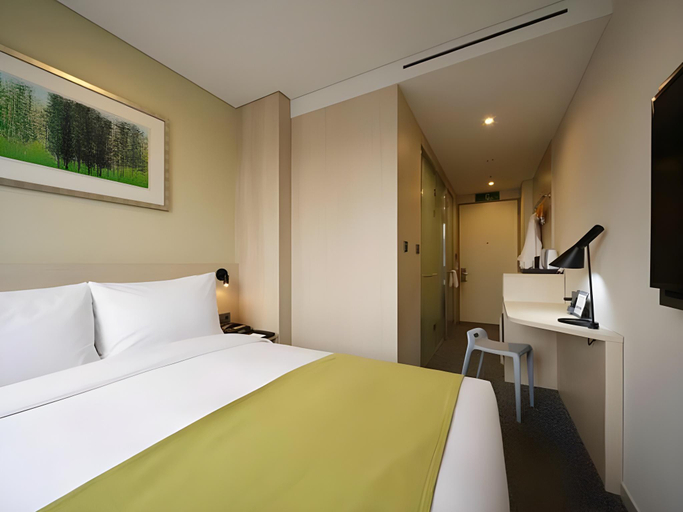 Bedroom 18