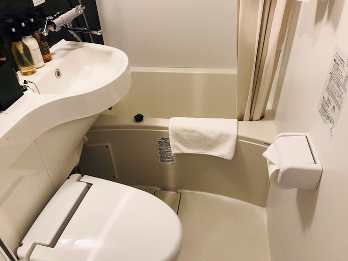 Bathroom 2