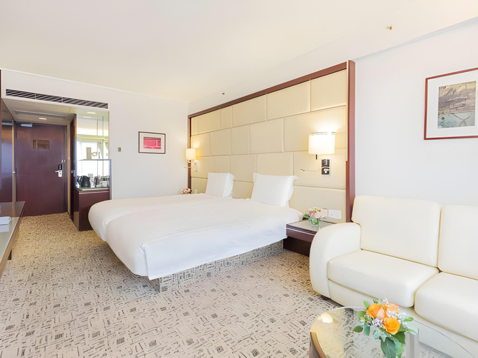 Bedroom 12