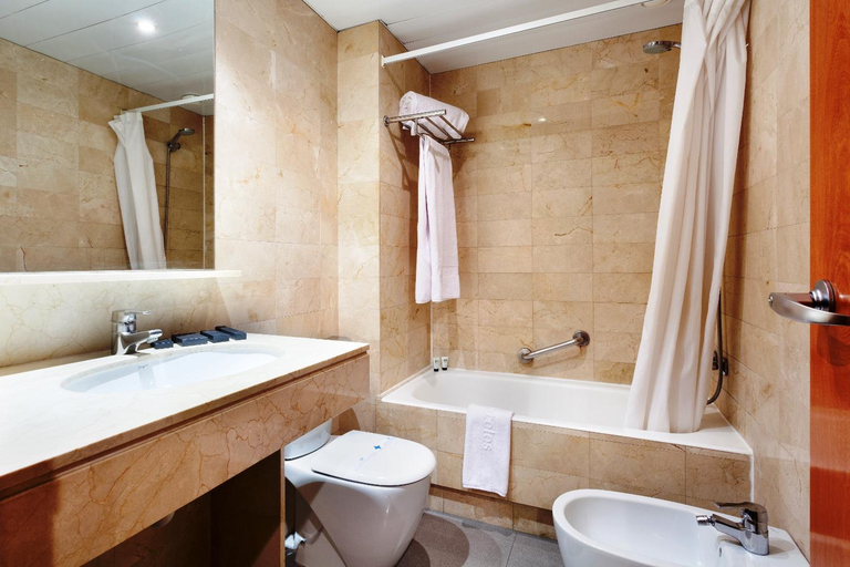 Bathroom 4, Hotel Viladomat, Barcelona