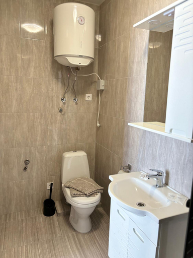 Shower 2, Апартаменти ЖК Рів'єра, Darnyts'kyi