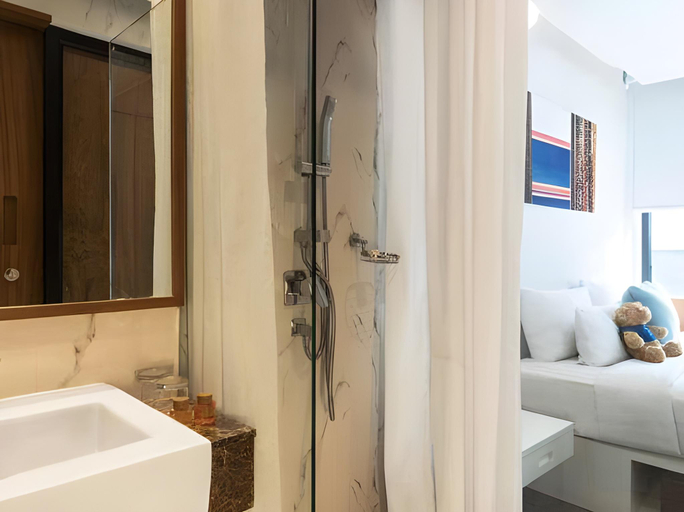 Bathroom 5, S Box Sukhumvit Hotel, Wattana