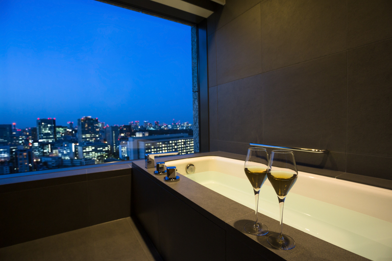 Bathroom 25