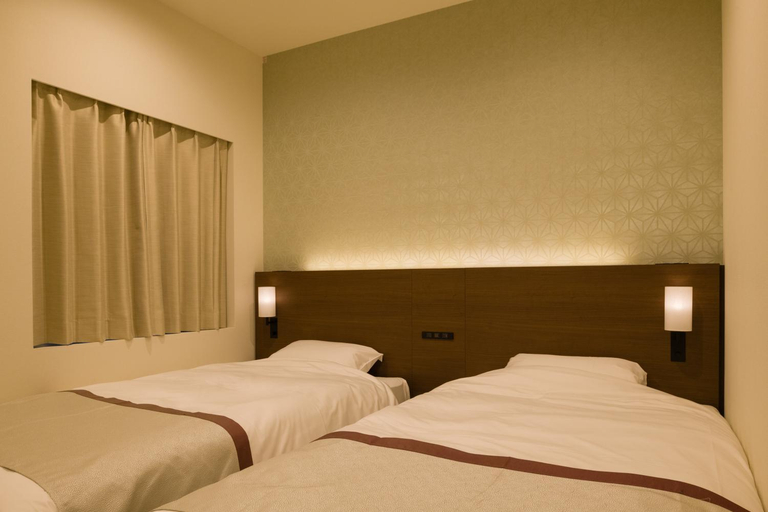Bedroom 12