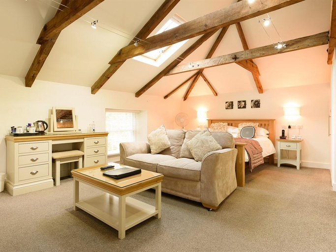 Others 5, The Britannia Inn and Restaurant, Cornwall