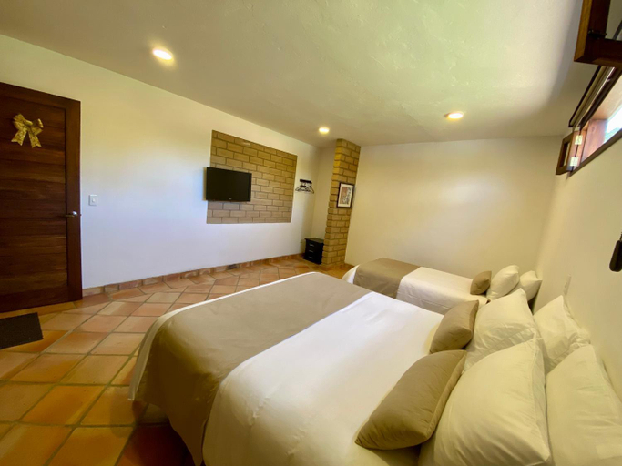 Others 2, Hotel Alandalus, Villa de Leyva