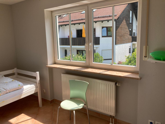 Others 5, Riccardoshome, München