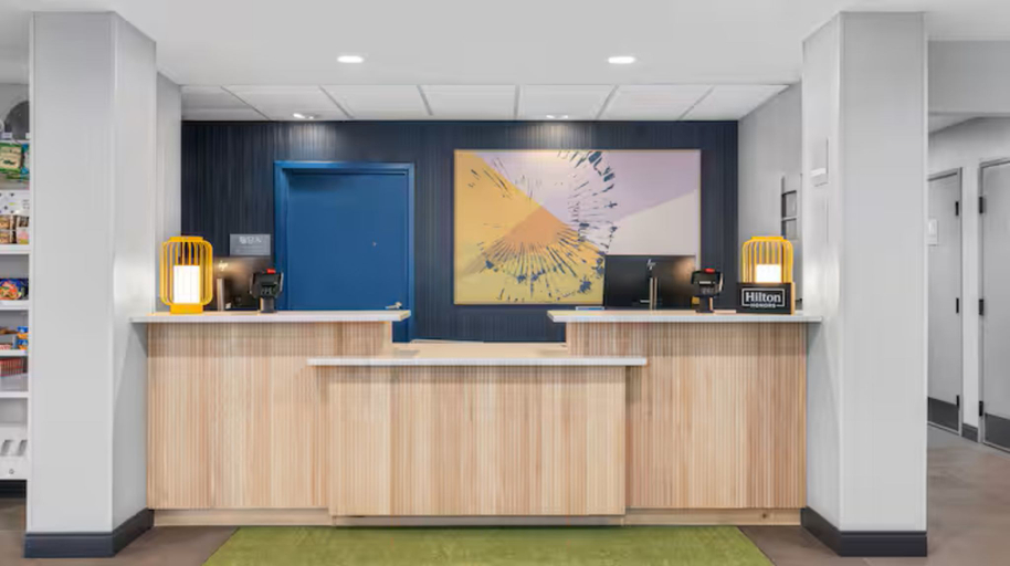 Public Area 2, Spark By Hilton Colorado Springs I 25 Central, El Paso