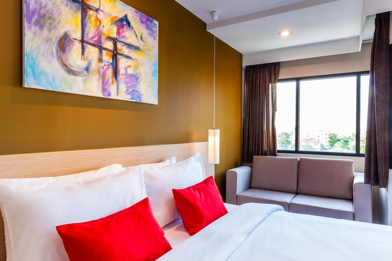 Bedroom 12