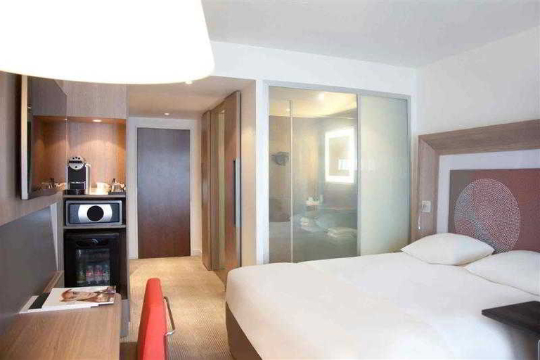 Bedroom 4, Novotel Perpignan Rivesaltes, Pyrénées-Orientales