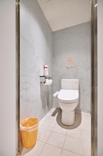 Bathroom 3, Twin Star Inn, Taipei City