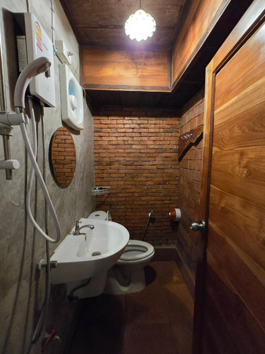 Bathroom 4, Klongsaunplu Resort, Phra Nakhon Si Ayutthaya