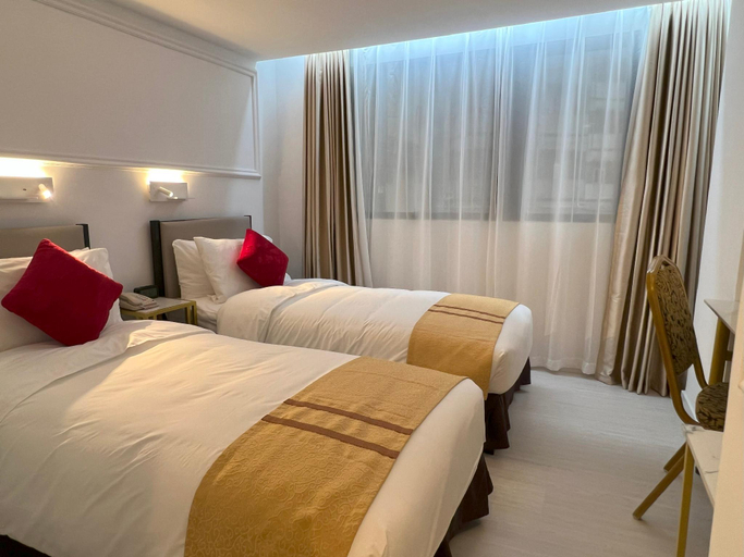 Bedroom 13