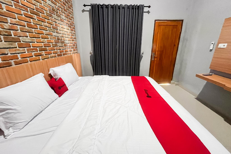 Bedroom 12