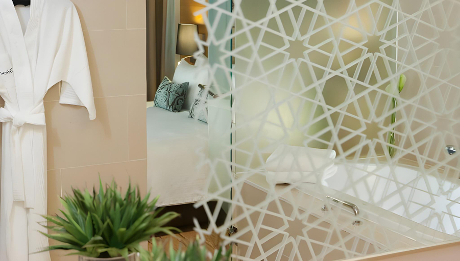 Bathroom 26
