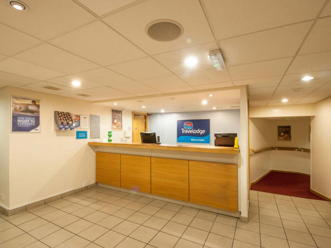 Public Area, Travelodge Worcester, Worcestershire