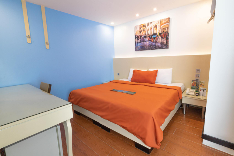 Bedroom 12