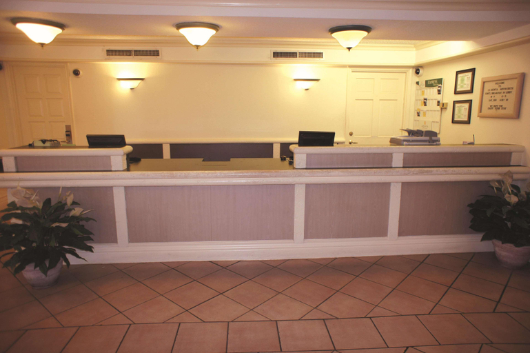 Public Area 2, Super 8 by Wyndham Austin South / I-35, Travis