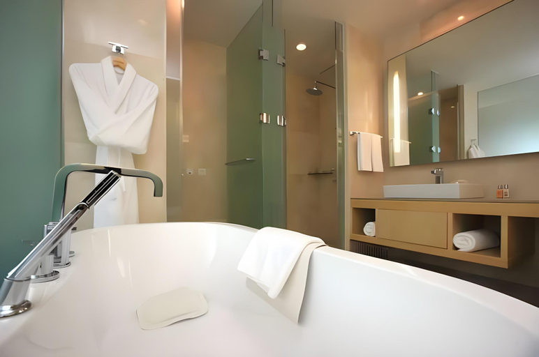 Bathroom, High1 Grand Hotel Main Tower (Kangwonland Hotel), Jeongseon