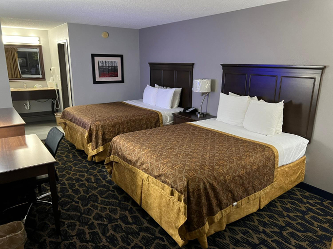 Bedroom 3, Greenstay Hotel and Suites - St. James, Phelps