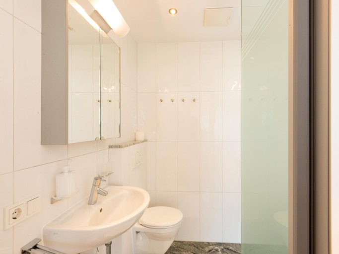 Bathroom 3, Apartment in Fugen near Spieljoch Ski, Schwaz