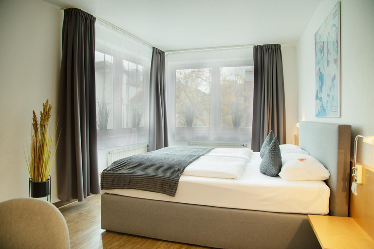 Bedroom 3, hogh Hotel Heilbronn, Heilbronn