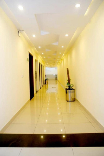 Others 4, Hotel Noor Plaza, Lahore