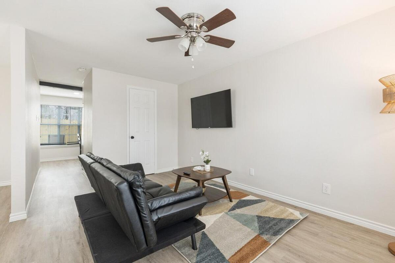 5, Calmont Guest House, Fort Worth