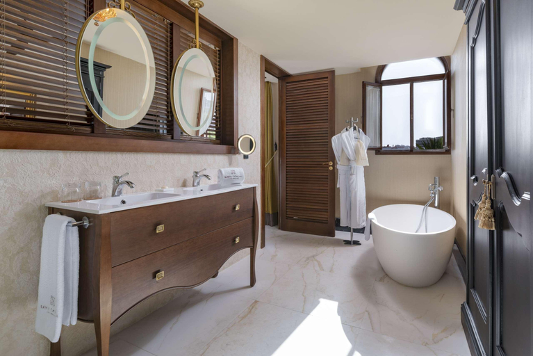 Bathroom 4, Santa Catalina, a Royal Hideaway Hotel, Las Palmas