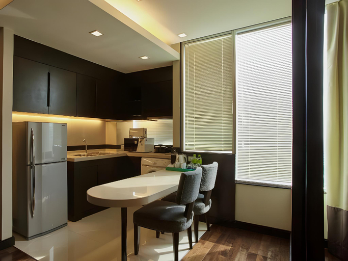 Dining Room 26