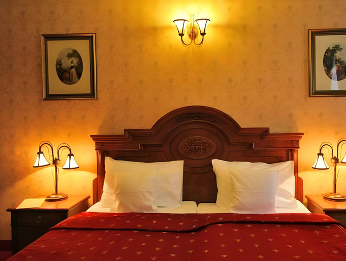 Bedroom 13