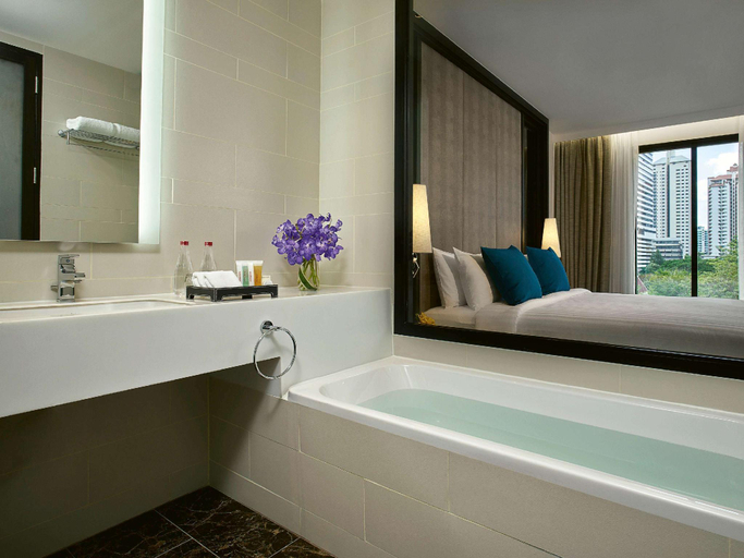 Bathroom 15