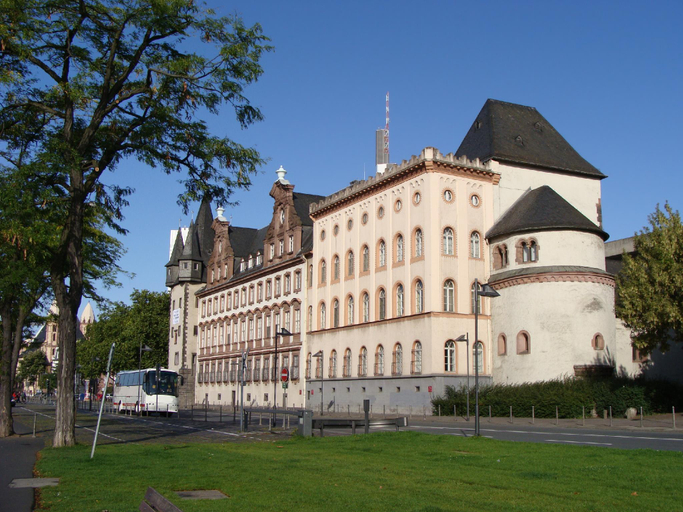 Nearby Landmark 2, Westend-Residenz, Frankfurt am Main