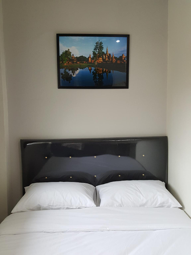Bedroom 13