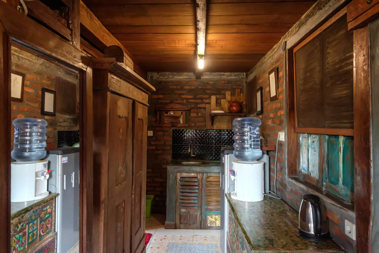 Dining Room 9