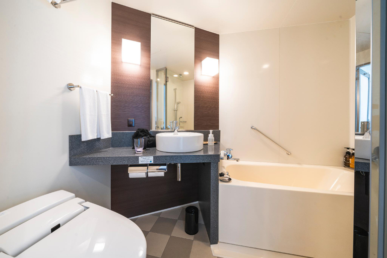 Bathroom 11