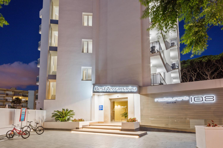 Public Area 2, Best Terramarina, Tarragona
