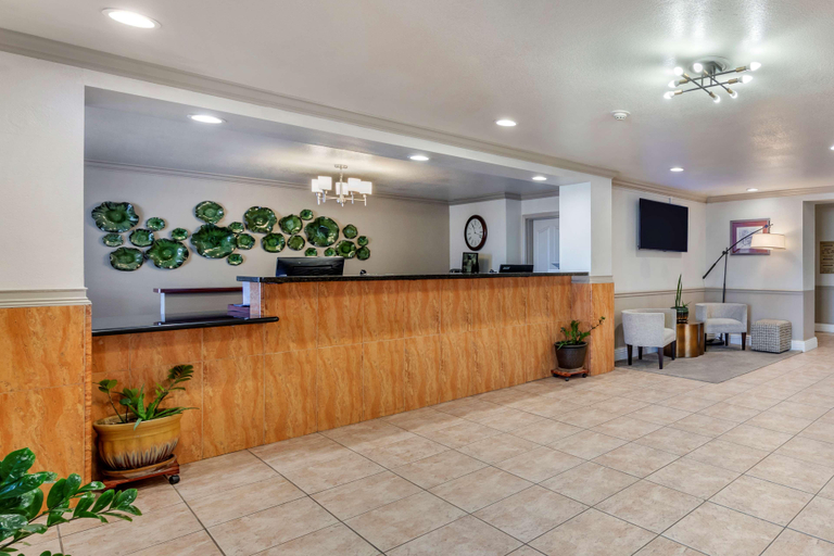Public Area 3, Best Western Plus John Jay Inn & Suites, Los Angeles