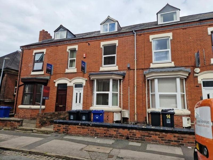 Others 4, Town centre, very convenient, Stoke-on-Trent
