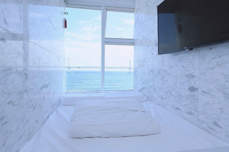 Bedroom 2, Gwanganli Hotel 1, Suyeong